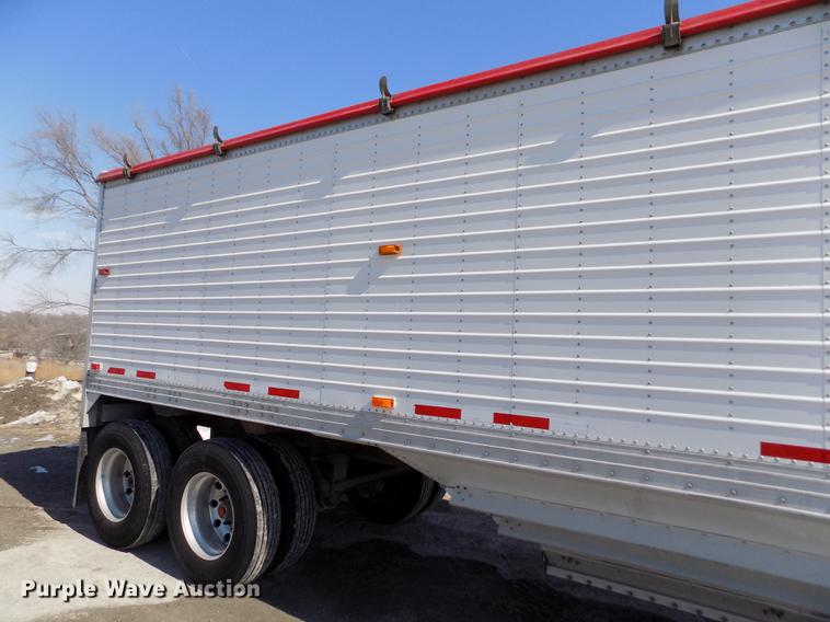 image for item FA9509 2010 Timpte Super Hopper double hopper bottom grain trailer