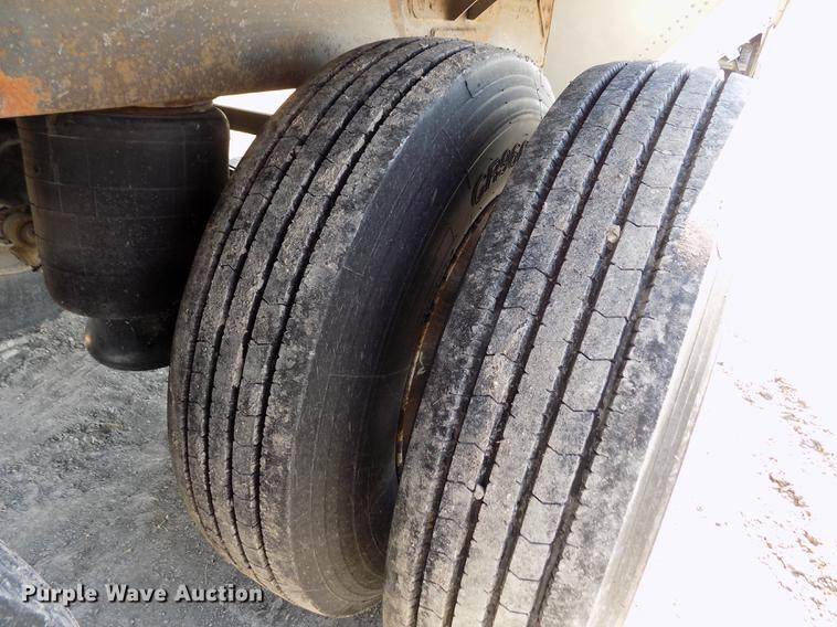 image for item FA9509 2010 Timpte Super Hopper double hopper bottom grain trailer