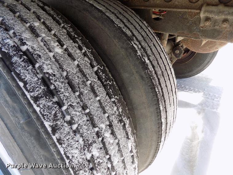 image for item FH9170 2000 Wabash dry van trailer