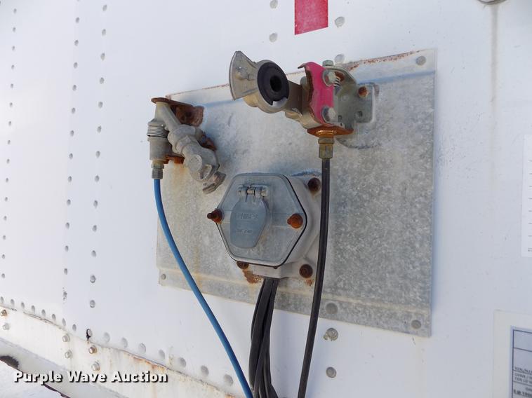 image for item FH9170 2000 Wabash dry van trailer