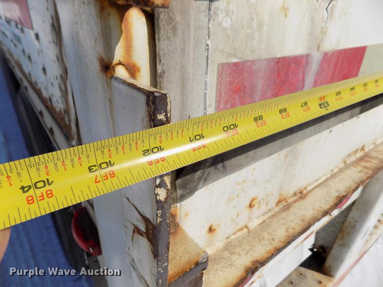 image for item FH9170 2000 Wabash dry van trailer