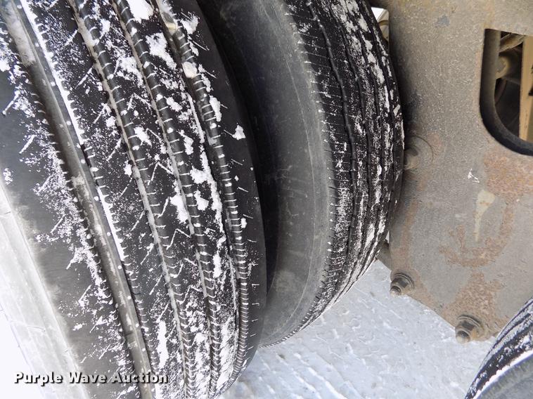 image for item FH9171 2000 Wabash dry van trailer