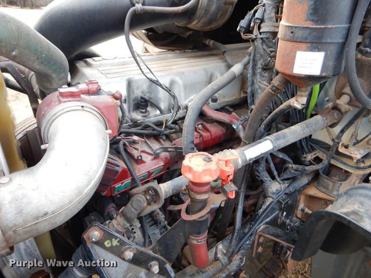 image for item FQ9646 2008 Mack GU713 semi truck