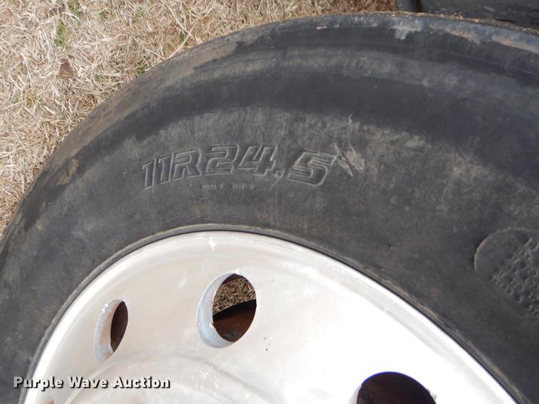 image for item FQ9646 2008 Mack GU713 semi truck