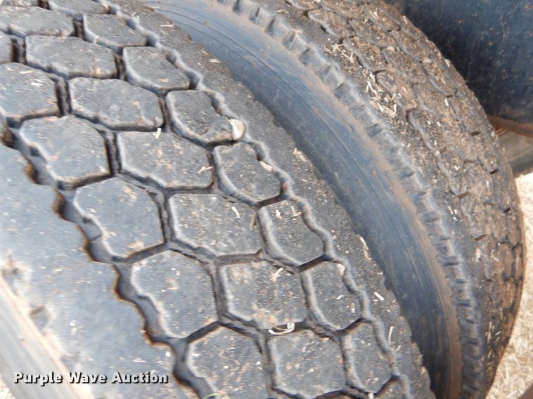 image for item FQ9646 2008 Mack GU713 semi truck