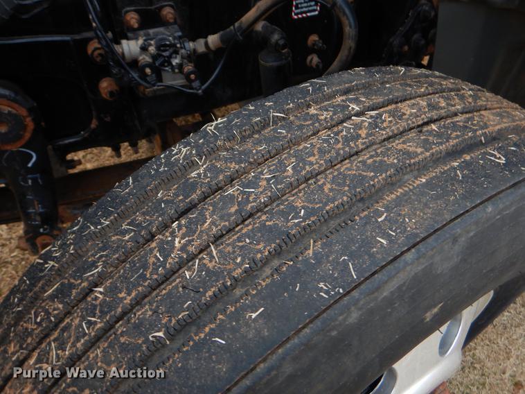 image for item FQ9646 2008 Mack GU713 semi truck