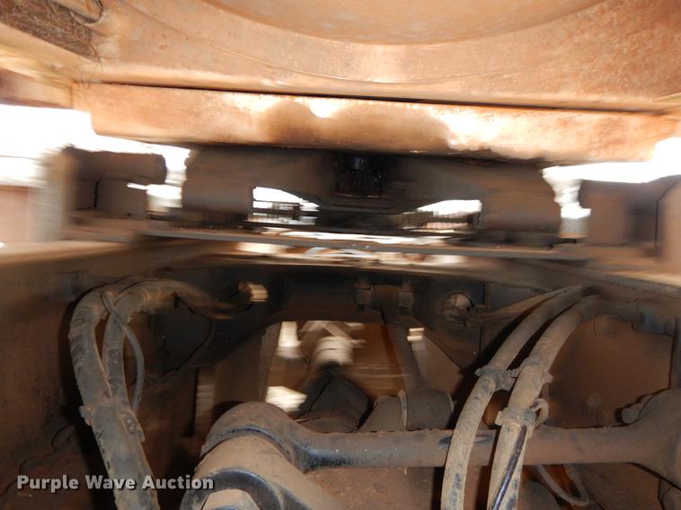 image for item FQ9646 2008 Mack GU713 semi truck