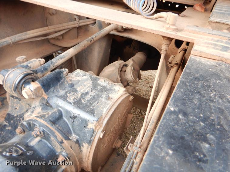 image for item FQ9646 2008 Mack GU713 semi truck