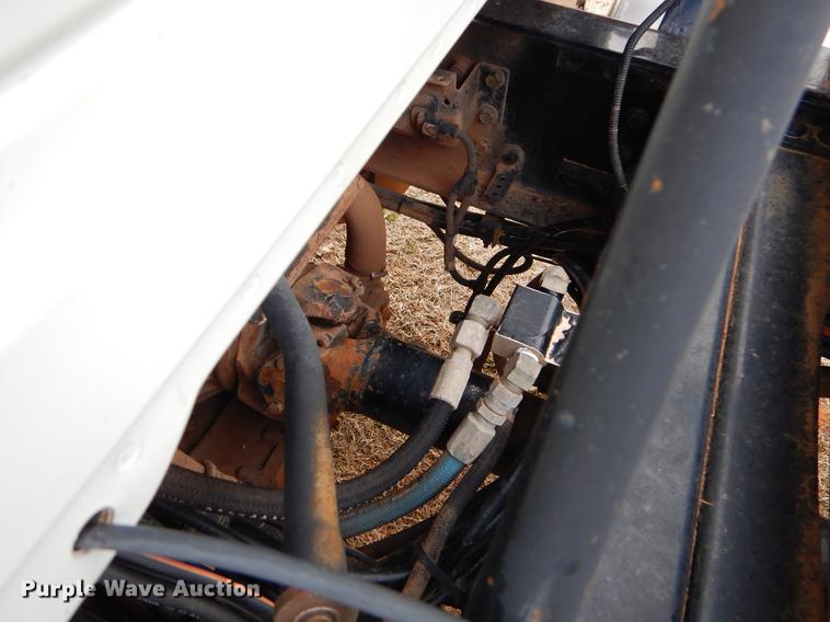 image for item FQ9646 2008 Mack GU713 semi truck