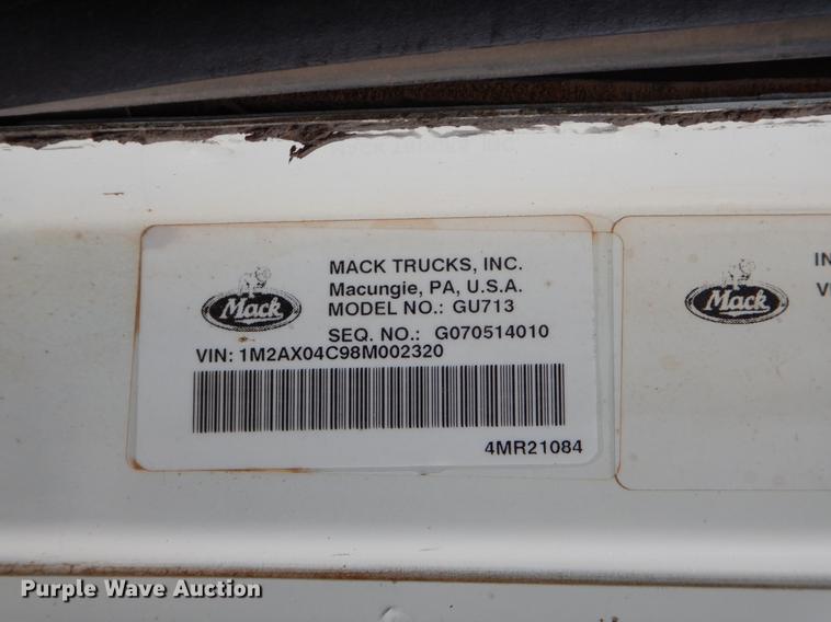 image for item FQ9646 2008 Mack GU713 semi truck