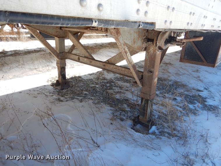 image for item FQ9720 1987 Fruehauf FB91.5F2-48LL dry van trailer