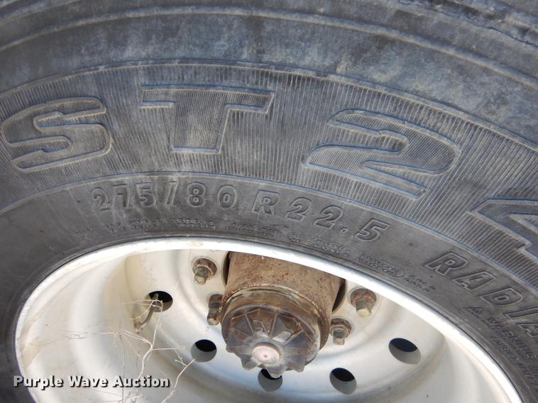 image for item FQ9720 1987 Fruehauf FB91.5F2-48LL dry van trailer