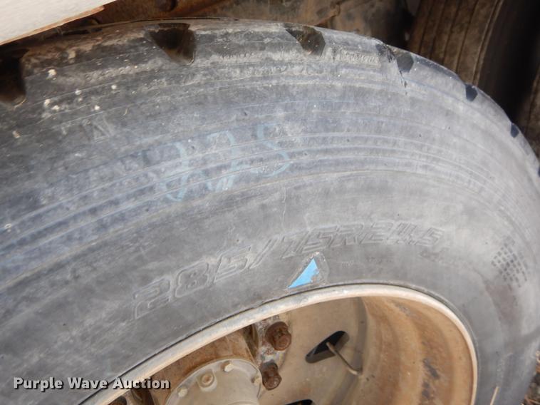 image for item FQ9721 1999 Lufkin TFV-IPST dry van trailer