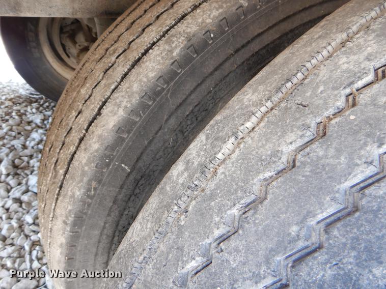 image for item FQ9721 1999 Lufkin TFV-IPST dry van trailer