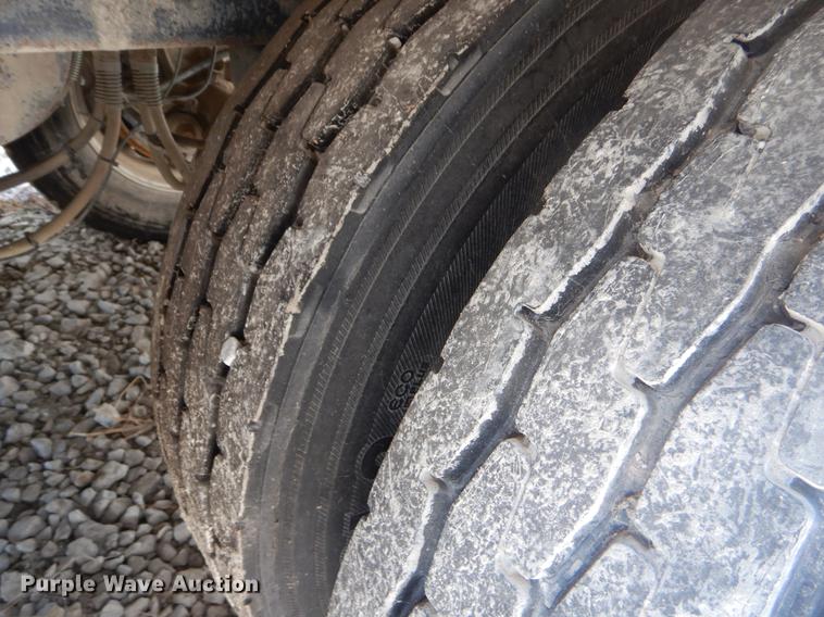 image for item FQ9721 1999 Lufkin TFV-IPST dry van trailer