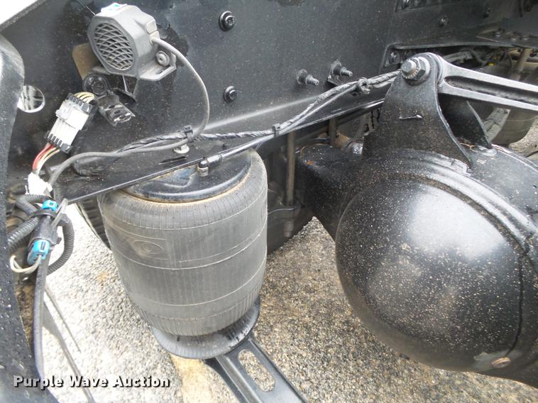 image for item FS9505 2012 Volvo VN Series semi truck