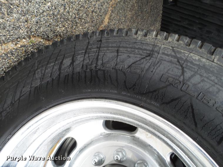 image for item FS9505 2012 Volvo VN Series semi truck