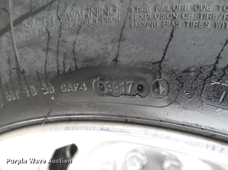 image for item FS9505 2012 Volvo VN Series semi truck