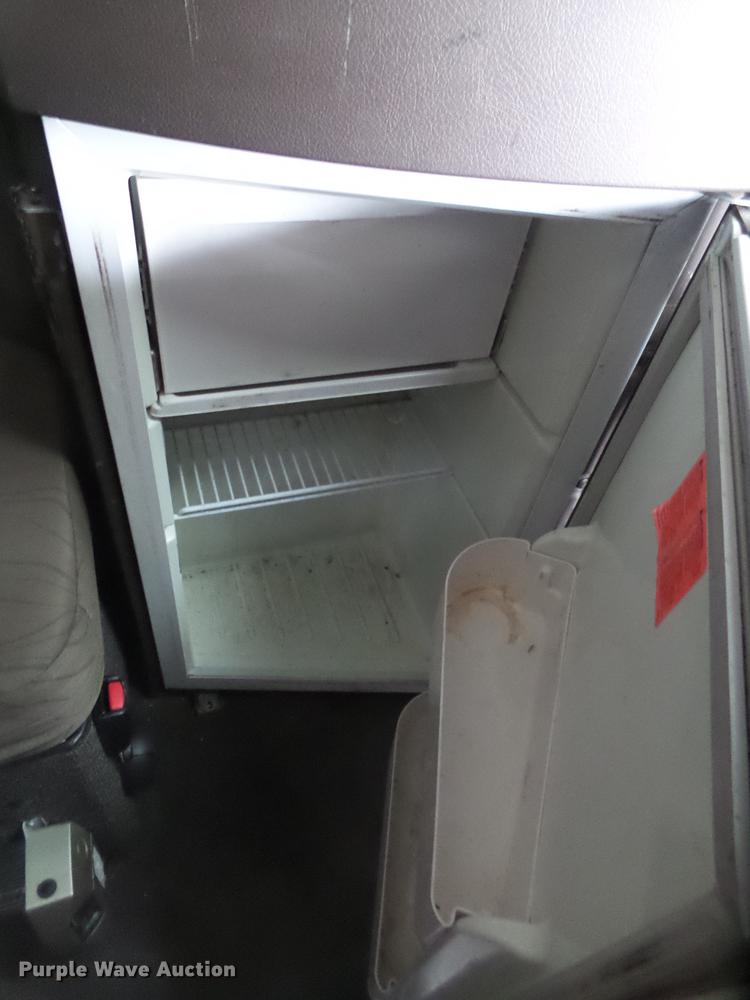 image for item FS9505 2012 Volvo VN Series semi truck