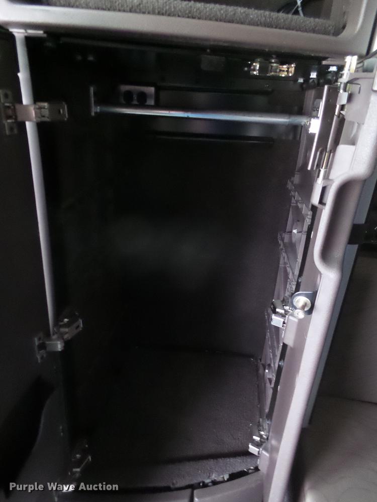 image for item FS9505 2012 Volvo VN Series semi truck