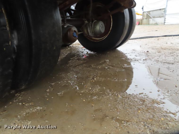 image for item L1488 1989 Timpte Super Hopper double hopper bottom grain trailer