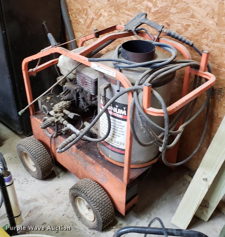 image for item AV9276 Easy Kleen Magnum 4000 pressure washer