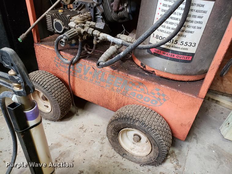 image for item AV9276 Easy Kleen Magnum 4000 pressure washer