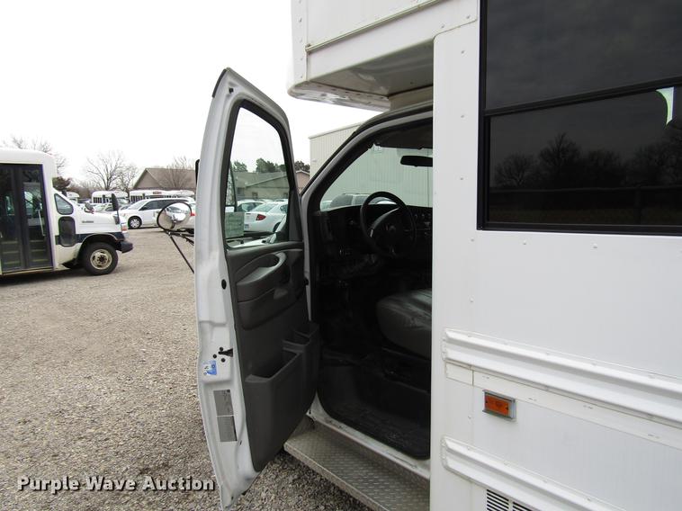 image for item DB6752 2008 Chevrolet Express 3500 Cargo school bus