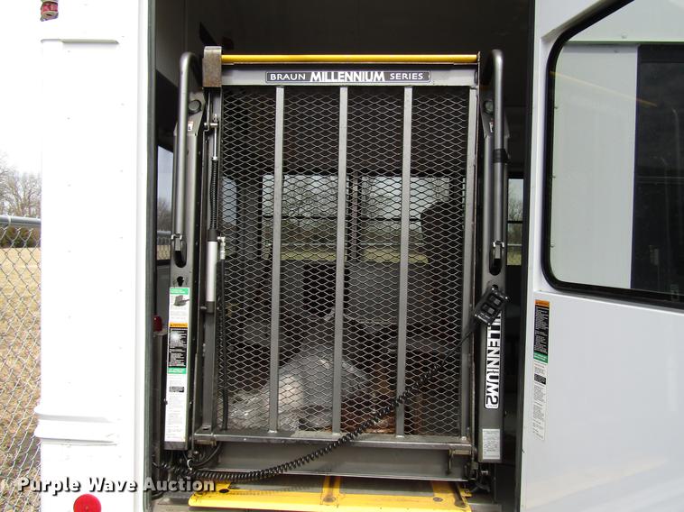 image for item DB6752 2008 Chevrolet Express 3500 Cargo school bus