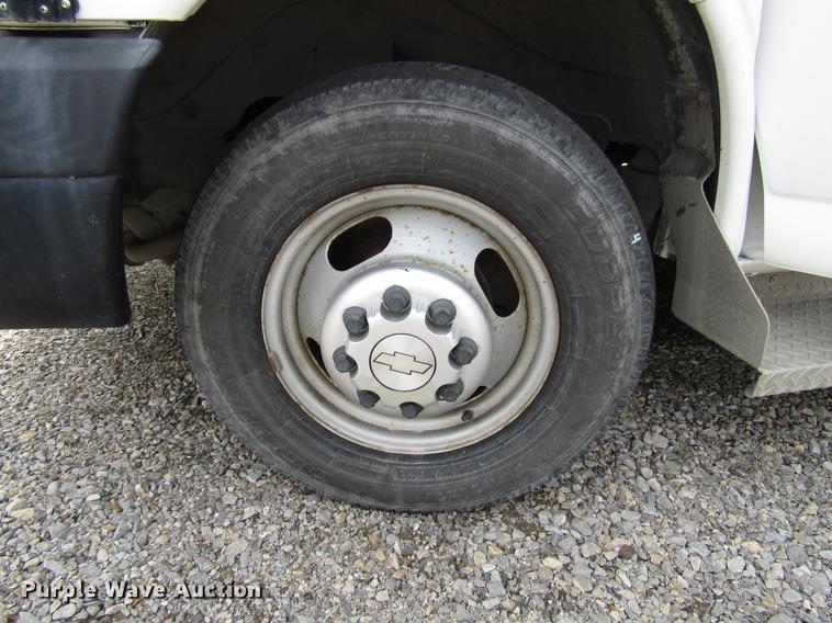 image for item DB6752 2008 Chevrolet Express 3500 Cargo school bus