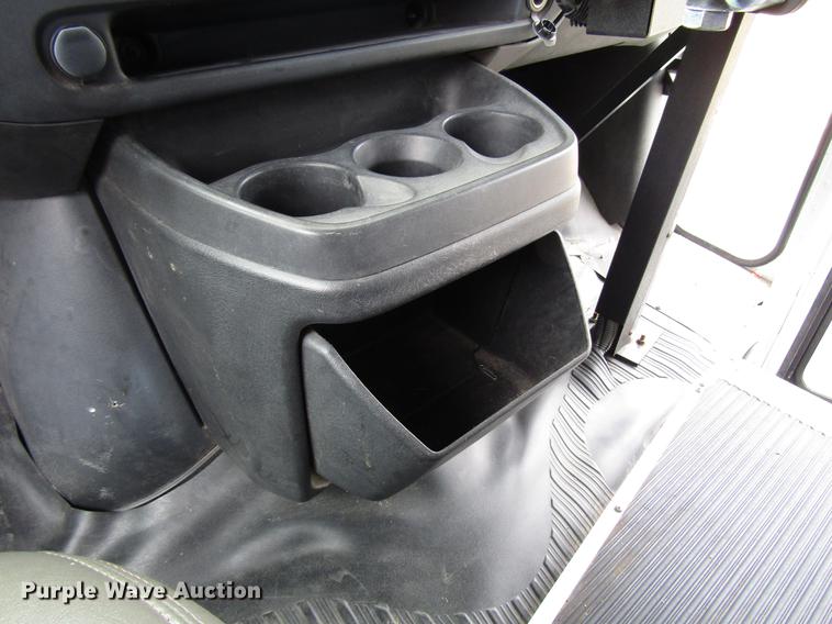 image for item DB6756 2003 Chevrolet Express G3500 school bus