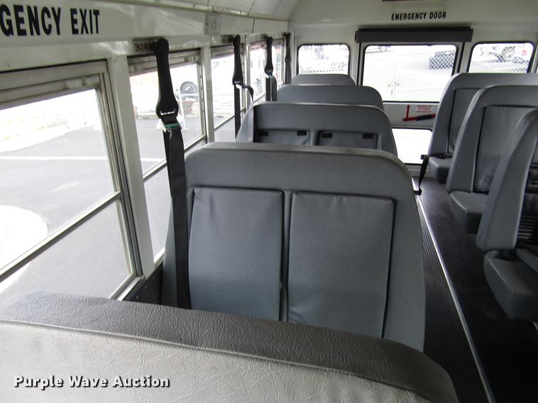 image for item DB6756 2003 Chevrolet Express G3500 school bus