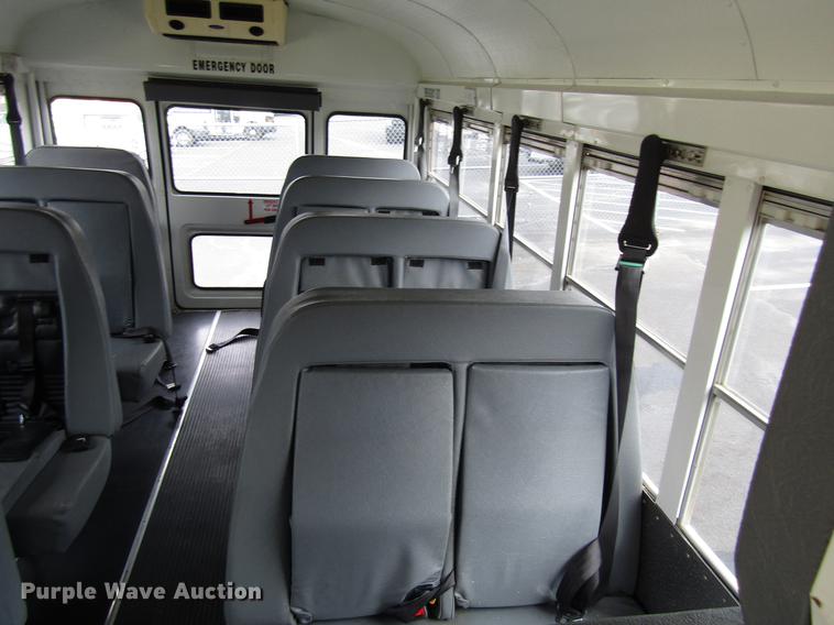 image for item DB6756 2003 Chevrolet Express G3500 school bus