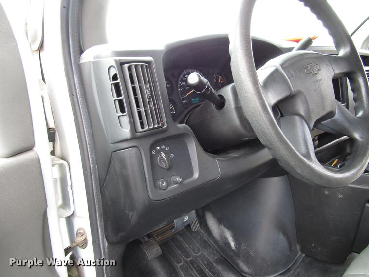 image for item DB6757 2003 Chevrolet Express G3500 school bus