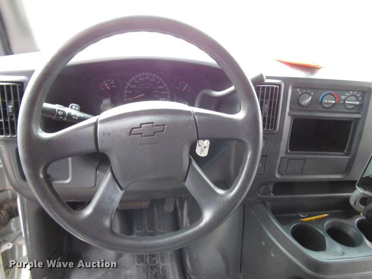 image for item DB6757 2003 Chevrolet Express G3500 school bus