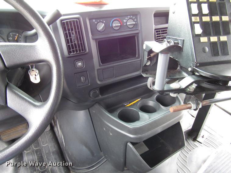 image for item DB6757 2003 Chevrolet Express G3500 school bus