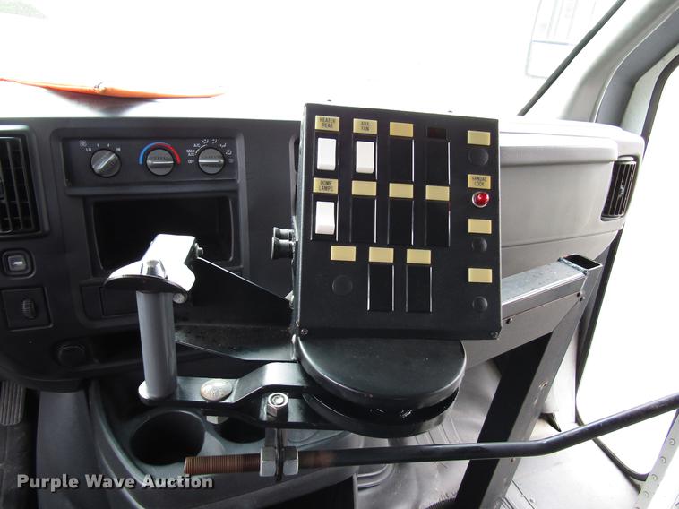 image for item DB6757 2003 Chevrolet Express G3500 school bus