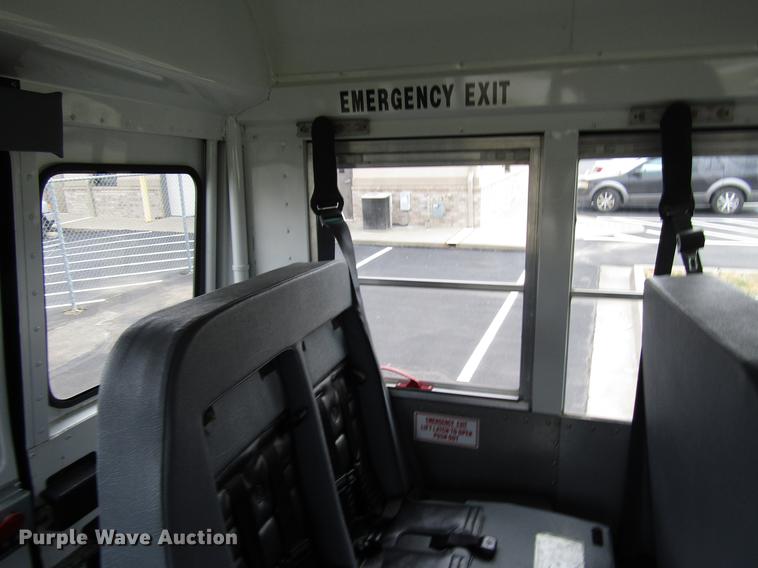 image for item DB6757 2003 Chevrolet Express G3500 school bus