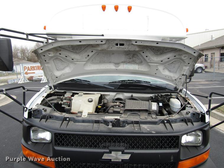 image for item DB6757 2003 Chevrolet Express G3500 school bus