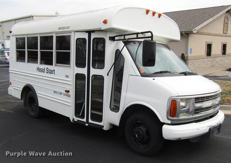 image for item DB6758 2002 Chevrolet Express 3500 Cargo school bus