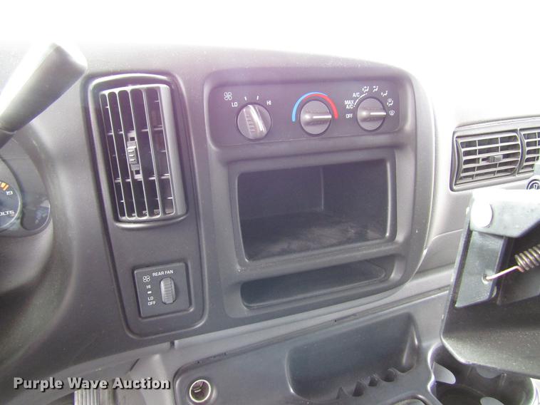 image for item DB6758 2002 Chevrolet Express 3500 Cargo school bus