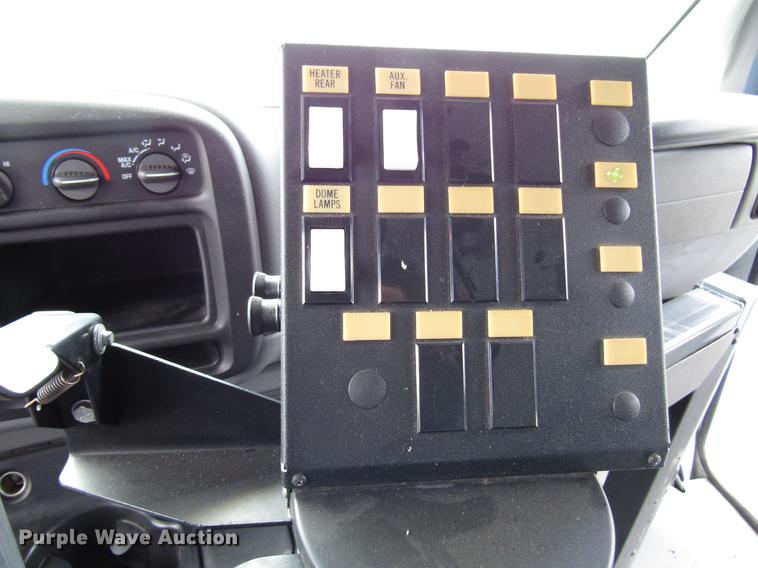 image for item DB6758 2002 Chevrolet Express 3500 Cargo school bus