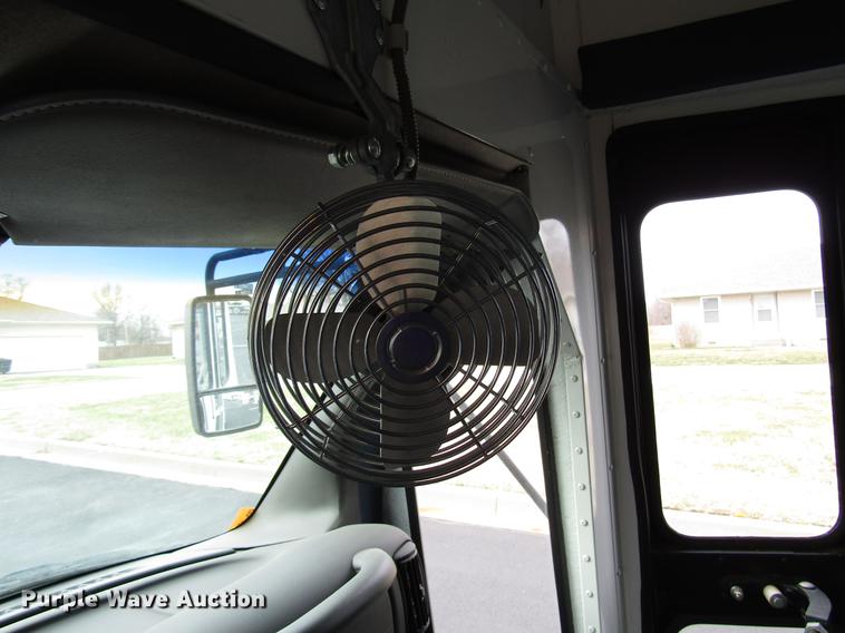 image for item DB6758 2002 Chevrolet Express 3500 Cargo school bus