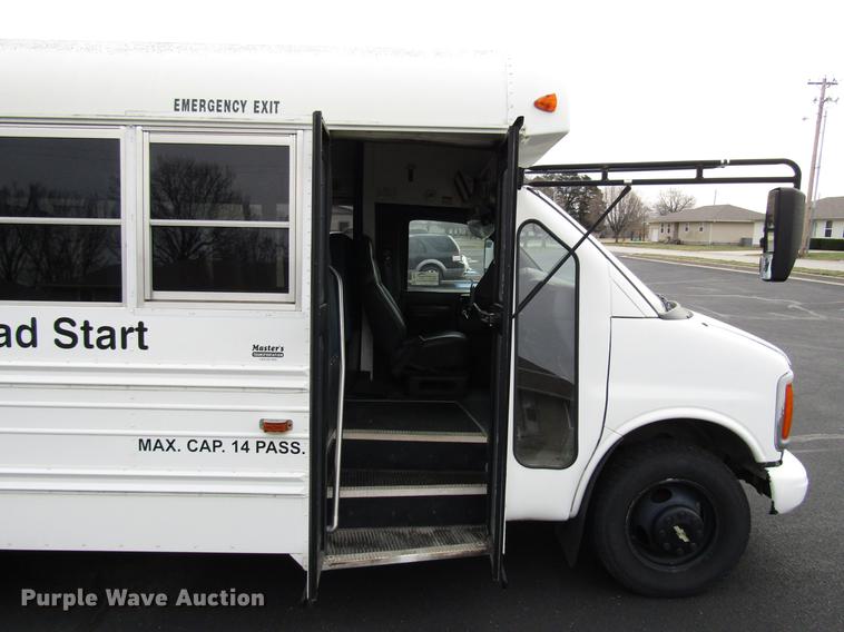 image for item DB6758 2002 Chevrolet Express 3500 Cargo school bus