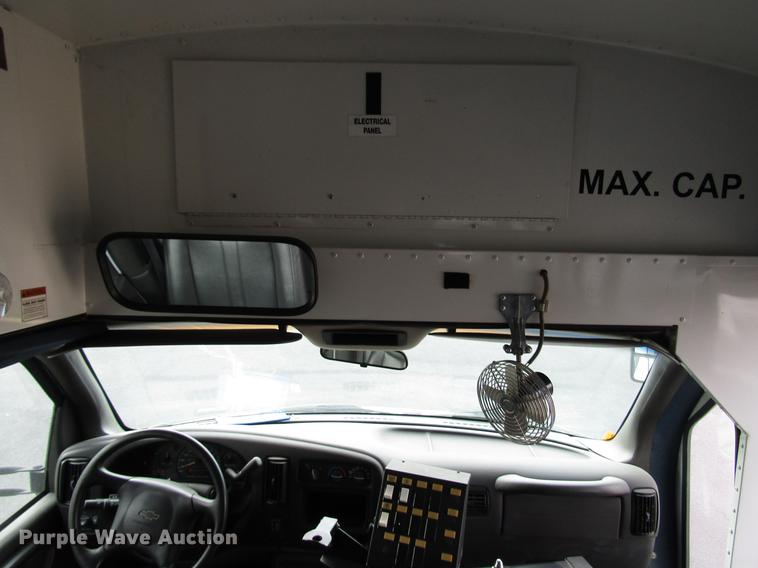 image for item DB6758 2002 Chevrolet Express 3500 Cargo school bus