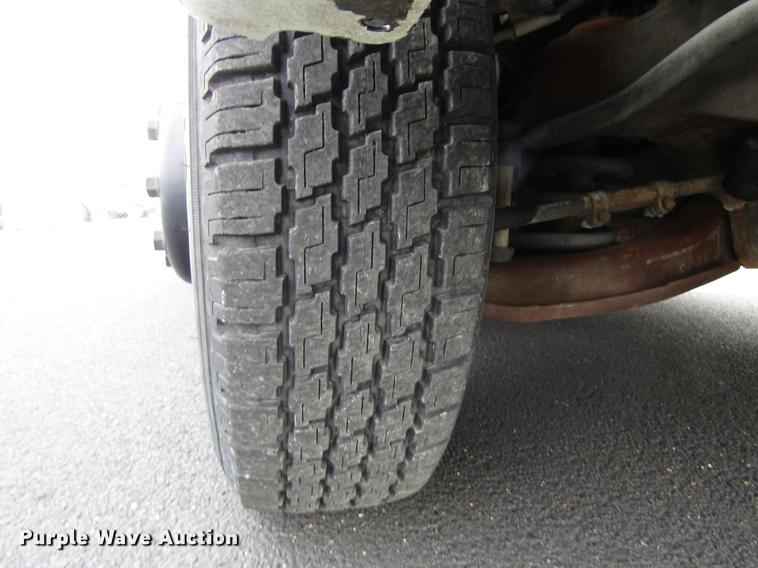 image for item DB6758 2002 Chevrolet Express 3500 Cargo school bus