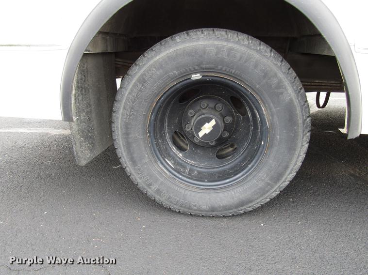 image for item DB6758 2002 Chevrolet Express 3500 Cargo school bus