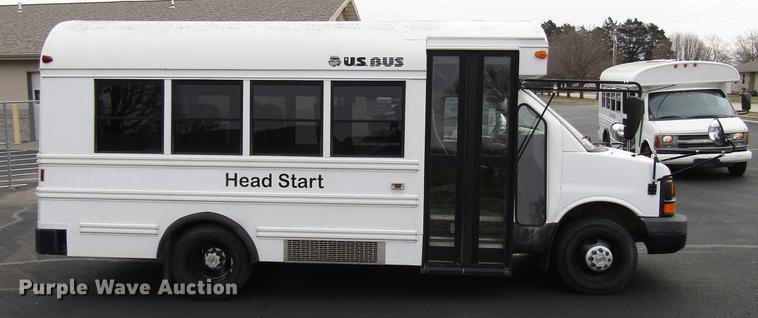 image for item DB6759 2004 Chevrolet Express G3500 school bus