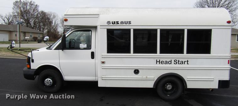 image for item DB6759 2004 Chevrolet Express G3500 school bus