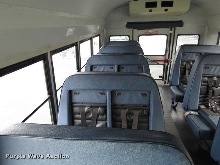 image for item DB6759 2004 Chevrolet Express G3500 school bus